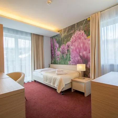 Slovan Hotel 3*