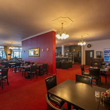 Slovan Hotel 3*