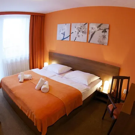 Slovan Hotel 3*