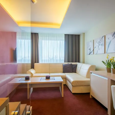 Slovan Hotel 3*